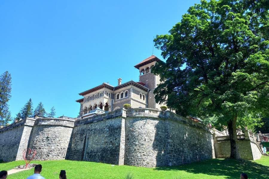 Castelul Cantacuzino -exterior