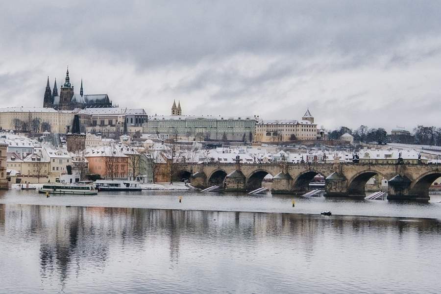 Escapade romantice în Europa, pentru sezonul de iarnă 2 Escapade romantice în Europa, pentru sezonul de iarnă Praga, Cehia