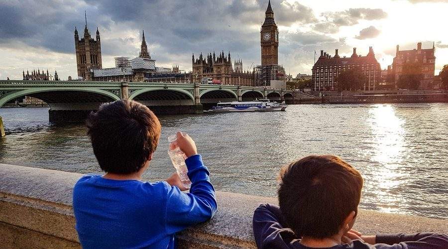7 Destinații magice în Anglia pentru familii cu copii mici