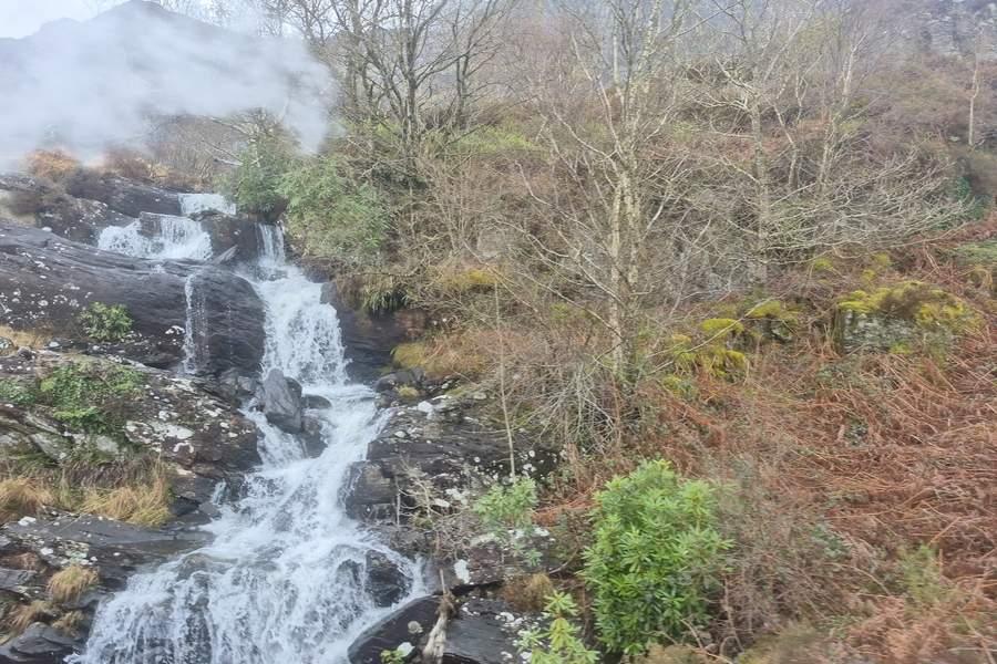 trenul Mountain Spirit (Ysbryd y Mynydd în galeză) la Porthmadog